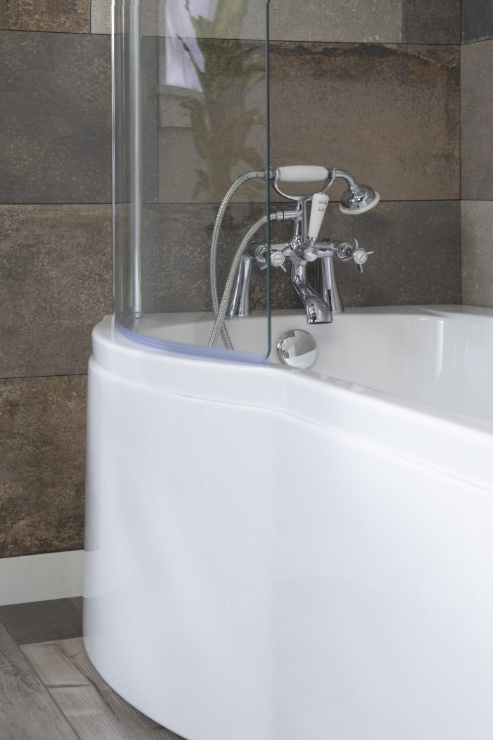 Carron Aspect Sbath 1700 Right Hand P-Shaped Bath