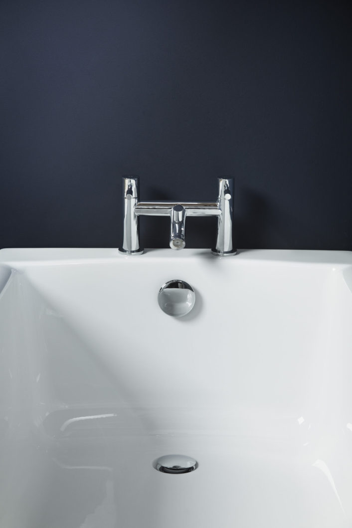 Carron Axis 1650 x 700mm Rectangular Carronite Bath