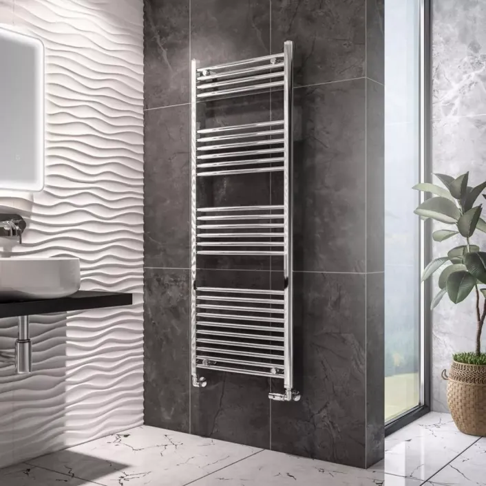 Eastbrook Wingrave 1600 x 600 Straight Multirail Chrome