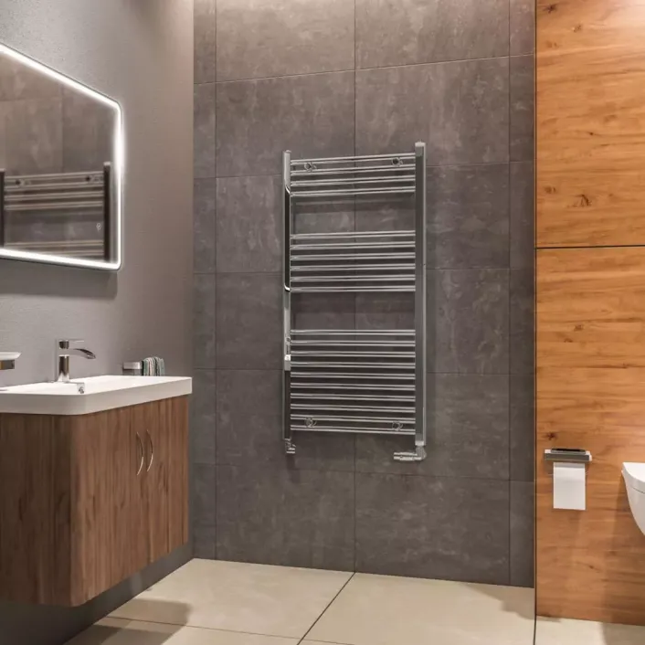 Eastbrook Westward 1200 x 600 Straight Multirail Chrome
