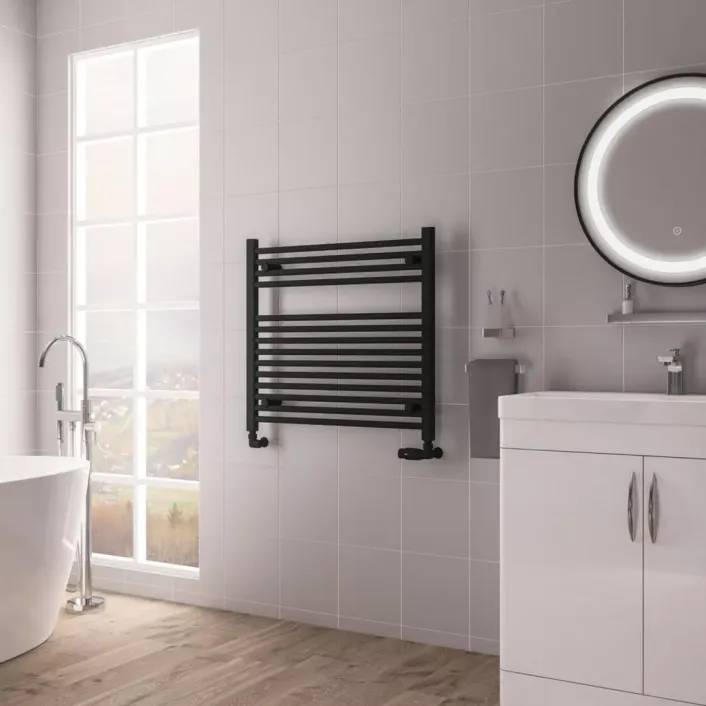 Eastbrook Biava Multirail HV Straight 688 x 750mm Matt Black