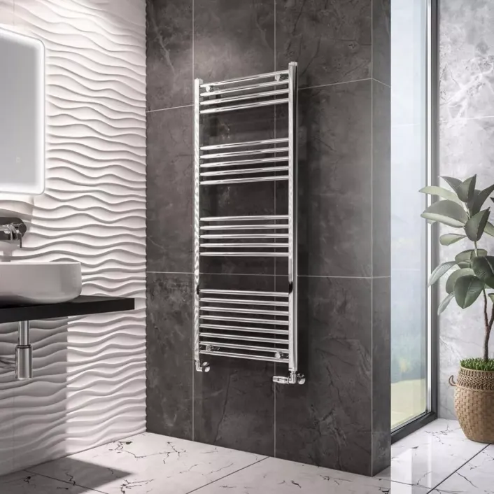 Eastbrook Wingrave 1400 x 600 Straight Multirail Chrome