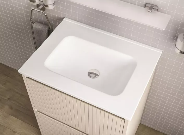 Eastbrook Universal 500 Round Ceramic Basin No Tap Holes