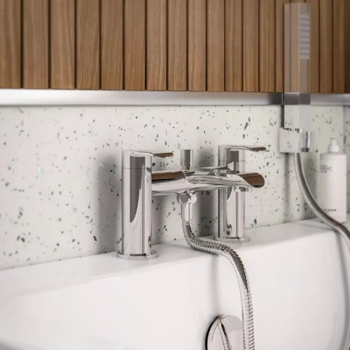 Eastbrook Lyneham Bath Shower Mixer (BSM) Tap with Handset, Hose & Holder Kit - Chrome