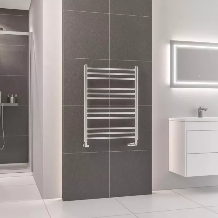 Eastbrook Corinium Round 800 x 600 Towel Rail Chrome