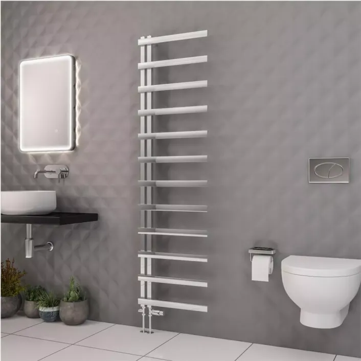 Eastbrook Platani 1800 x 500mm Towel Rail Chrome