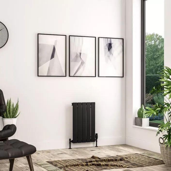 Eastbrook Addington II Radiator 600 x 374 Type10 Matt Black