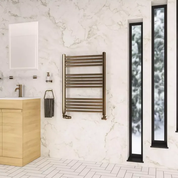 Eastbrook Wendover Straight Multirail 800 x 600 Brushed Bronze