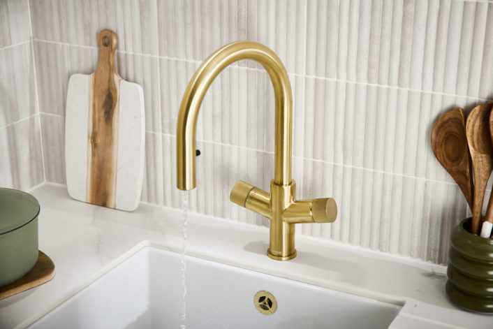 Scudo Kelvin 4-in-1 Boiling Water Tap, Pull Out D Spout, Brass