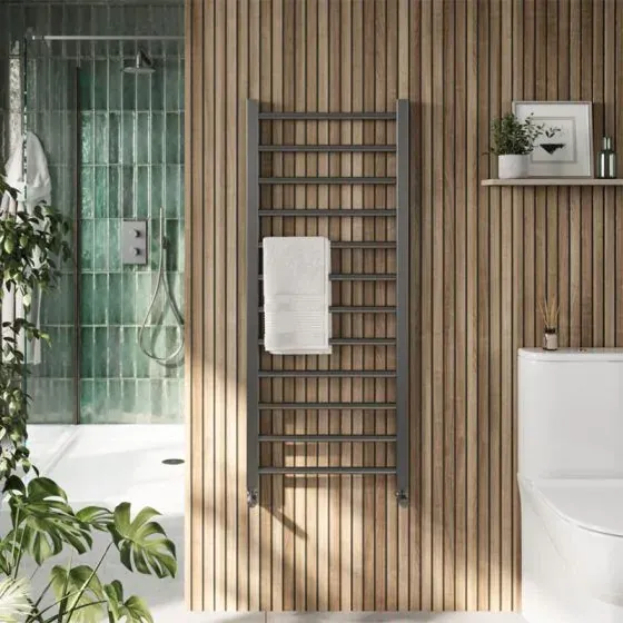 Scudo Vibe Towel Rail, 800 x 500 — Gunmetal