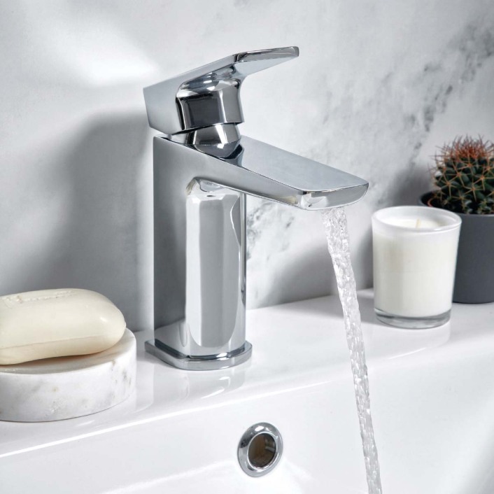 Scudo Muro Mini Mono Basin Mixer, Chrome