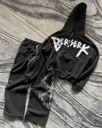 BERSERK RELIC ZIP-UP HOODIE