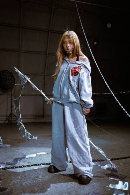 KURAPIKA SWEATSUIT