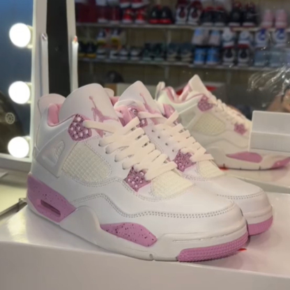 Aithtr Jordthtan 4 Retro 'Thunder' Unisex  White pINK