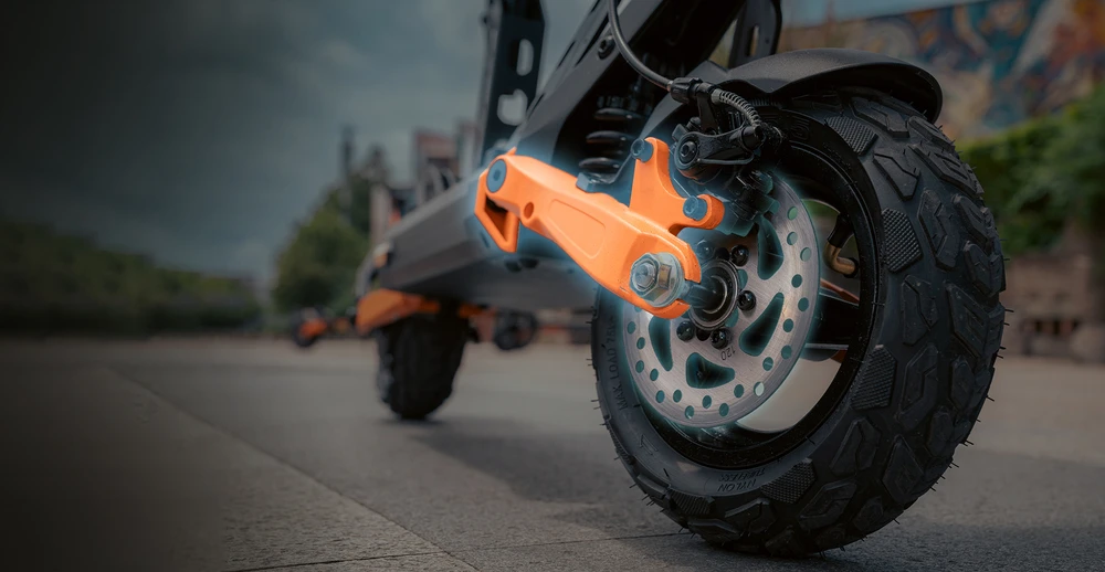 KuKirin G2 Pro 2024 New version Folding Electric Scooter 9.0x3.0 Inch Tubeless Vacuum Tire 600W Motor 48V 15.6Ah Battery 58km Max Range, HD LCD Display Dual Disc Brake Led Light  Spring Shock Absorber, Detachable Seat Turn signal light