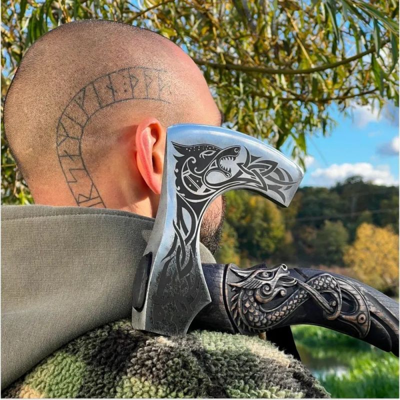 Kézzel kovácsolt gravírozott nyél Viking fejsze (Limited Edition)
