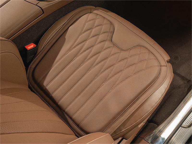 Bőr üléspárna és ágyéki üléspárna