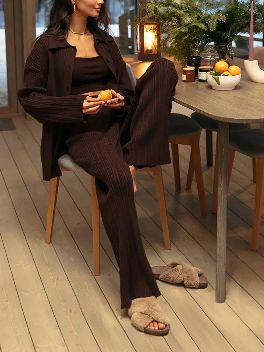 Conjunto de dos piezas para otoño: suéter de rayas acanalado con abertura frontal y pantalones de pierna ancha. 🍂✨