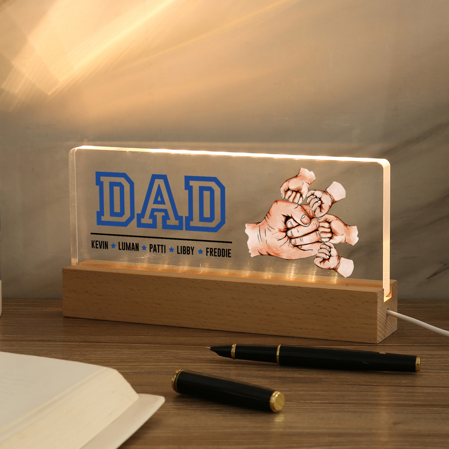 5 Names - Personalised Fist Bump Table Lamp - Dad's Dream Team - Father's Day Gift for Dad