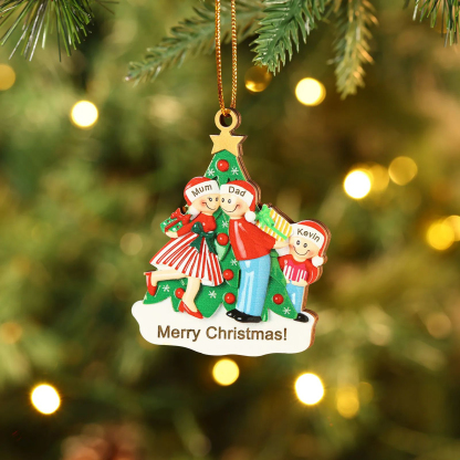 Personalised Wooden Family Christmas Ornament with Custom 2-5 Names Ch