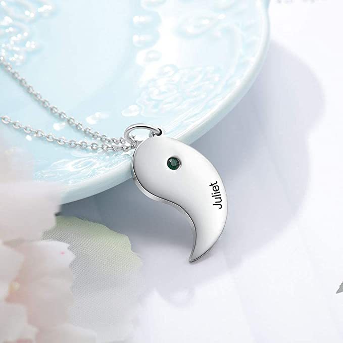 Personalised Yin Yang Taichi Pendant Couple Necklace Engrave 2 Names Matching Necklace Couple Gift