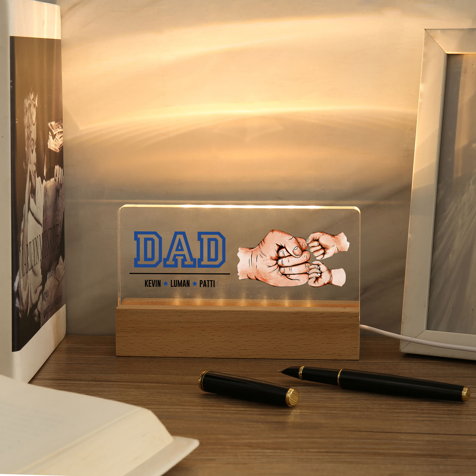 3 Names - Personalised Fist Bump Table Lamp - Dad's Dream Team - Father's Day Gift for Dad