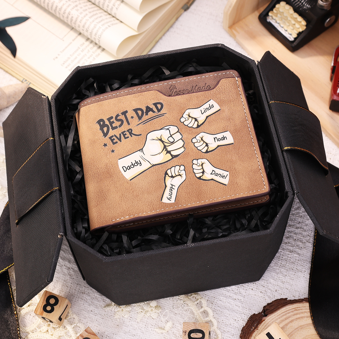 5 Names - Personalised Fist Bump Pattern Custom Text Leather Men's Wallet as a Father's Day Gift for Dad