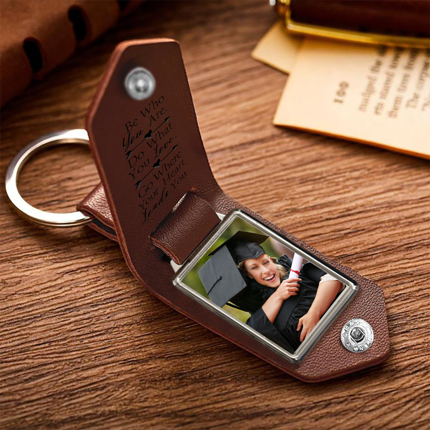 2024 Graduation Gifts - Personalised Name & Year Flip Leather Keyring Customized Photo Keyring Gift for Her/Him