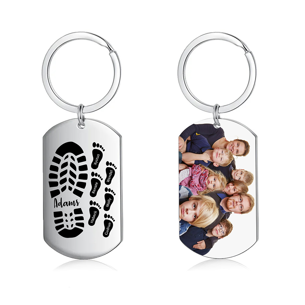 7 Names - Personalised Footprint Pattern Keyring Custom Named Father's Day Gift for Dad