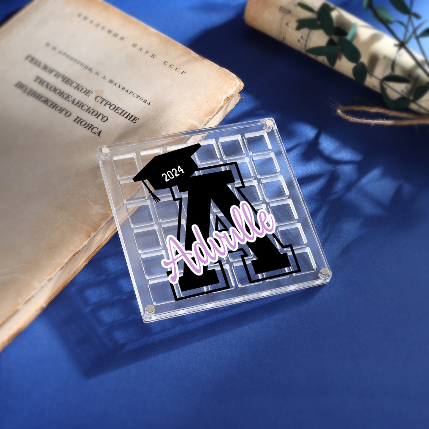 Personalised Acrylic Graduation Gift, Customized Letter、Date and Text Acrylic Ornament Gift For Her/Him