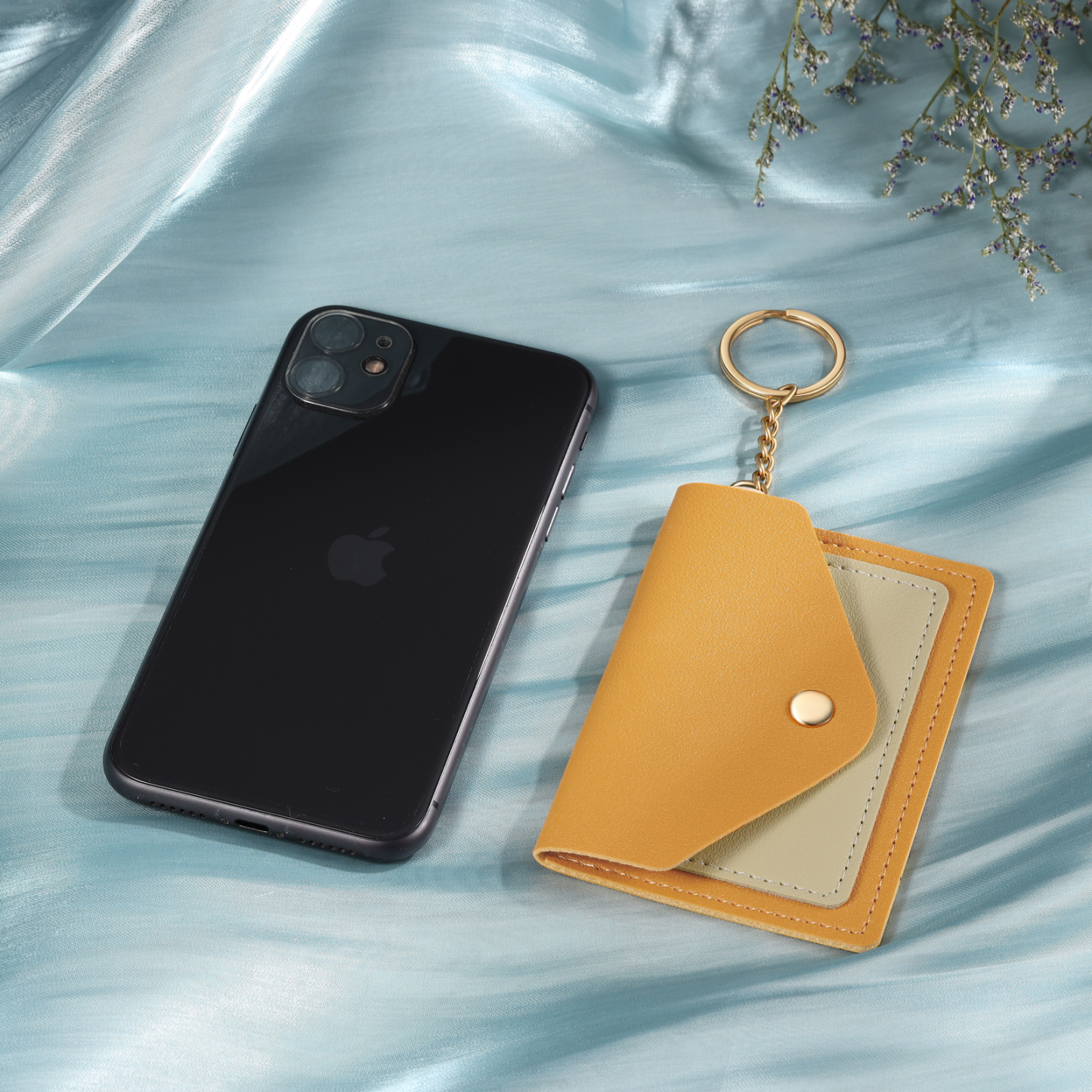 Personalised PU Leather Card Holder with Keychain – Stylish & Practical Gift