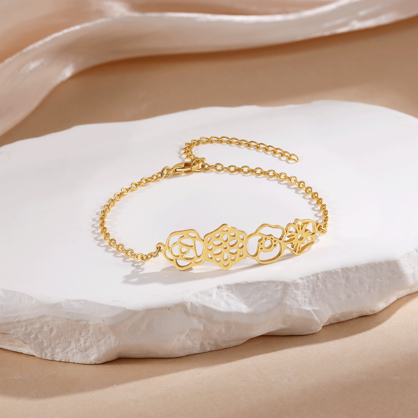 Personalized Bracelet Customization, Customized 4 Birthflower Exquisite Bracelet For Women