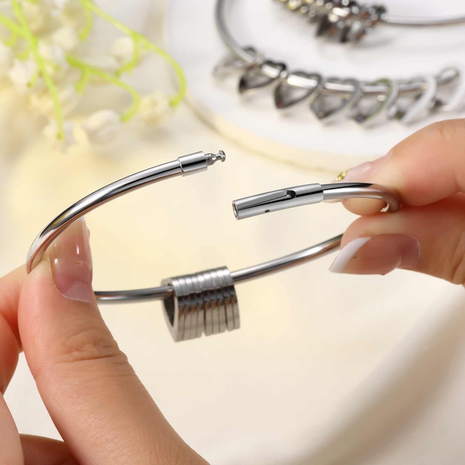 Personalised Women’s Bracelet with Custom 9 Names & Birthstones Heart Bracelet Gift for Her | Jessmade