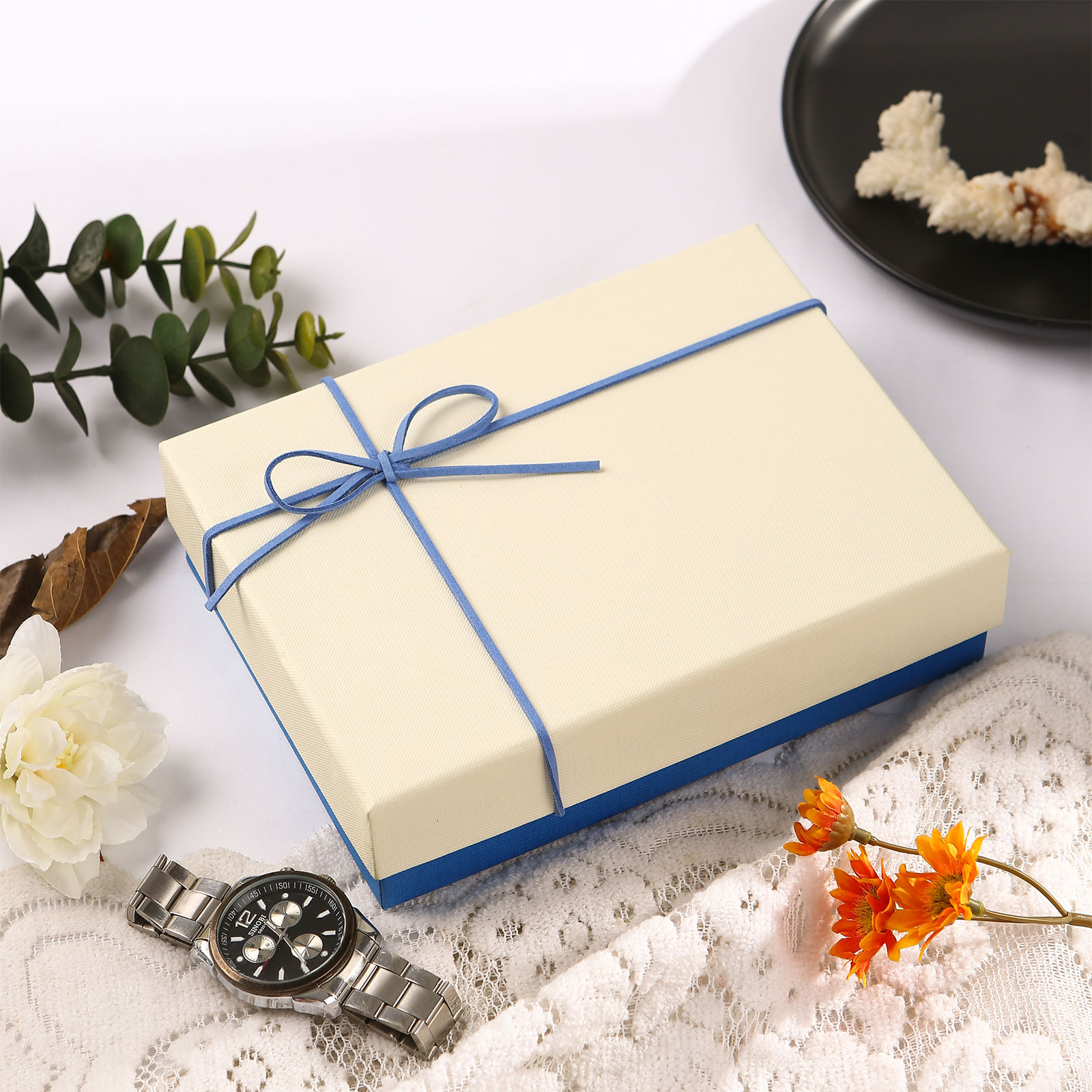 Elegant Gift Box for Wallets/Ornaments – Perfect Gift Wrapping Solution for Loved Ones