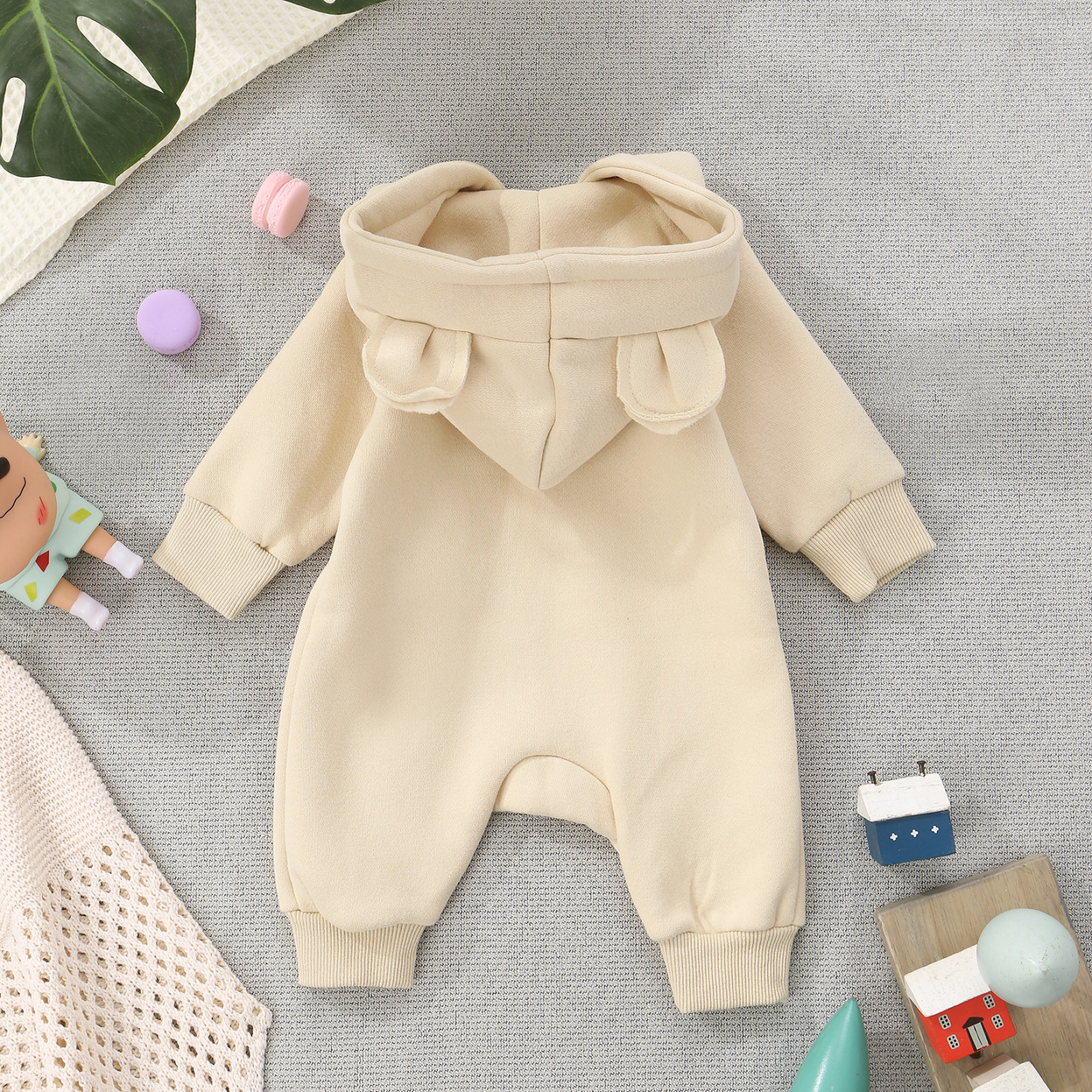 Personalized Baby Onesie – Customized Beige Cotton Romper with Name – Exclusive Baby Gift | Jessemade