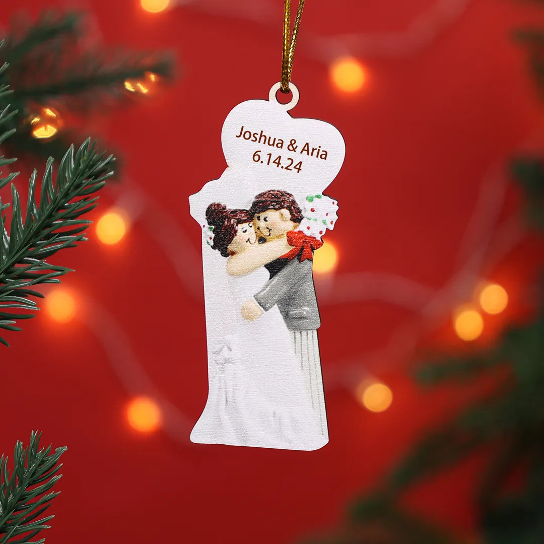 Personalised Christmas Ornament for Newlyweds Custom Text Date Wooden Ornament Gift for Couples