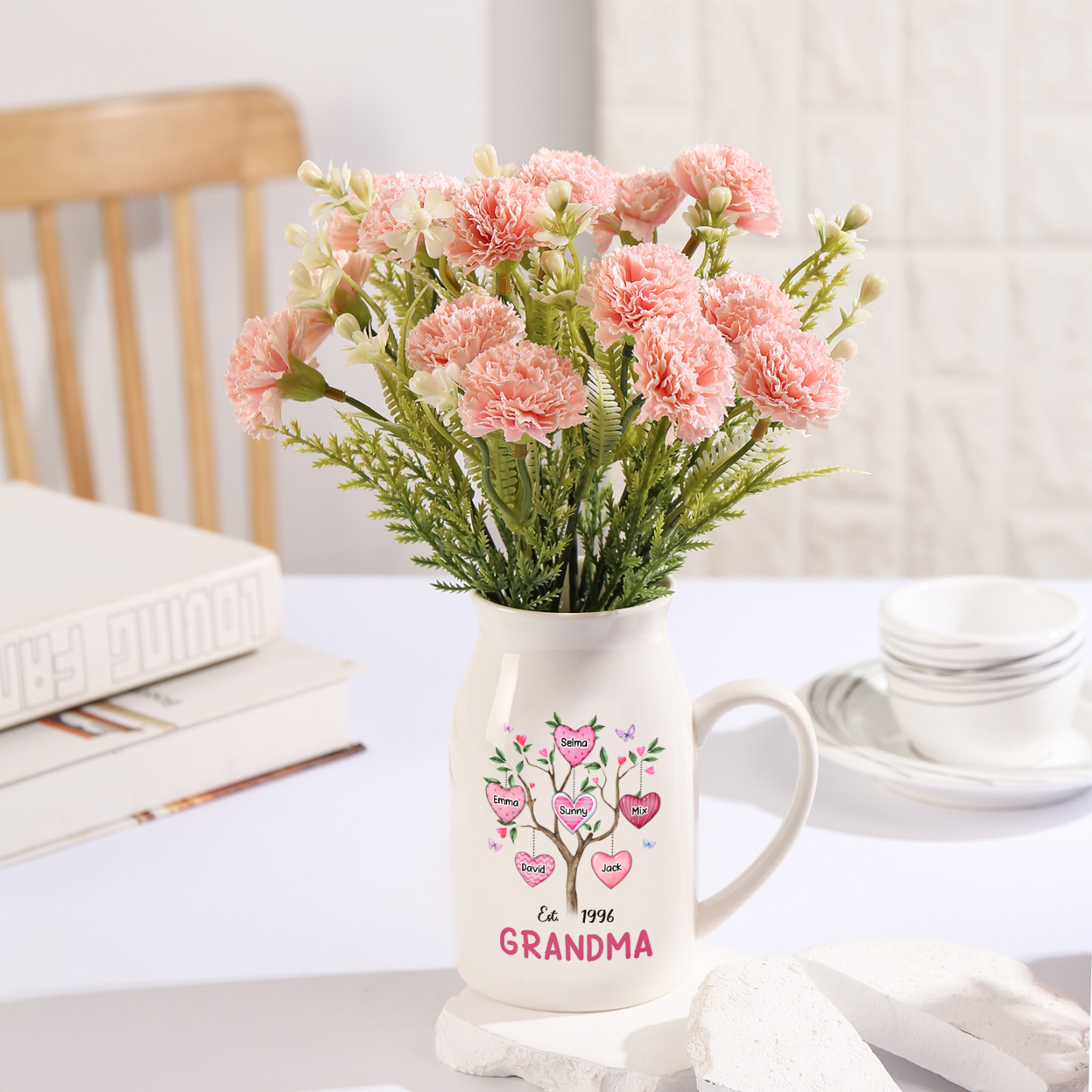 Personalised Heart Tree Ceramic Vase with 2-8 Names, 1 Date & 1 Text – Unique Mother's Day Gifts for Mum | Jessemade