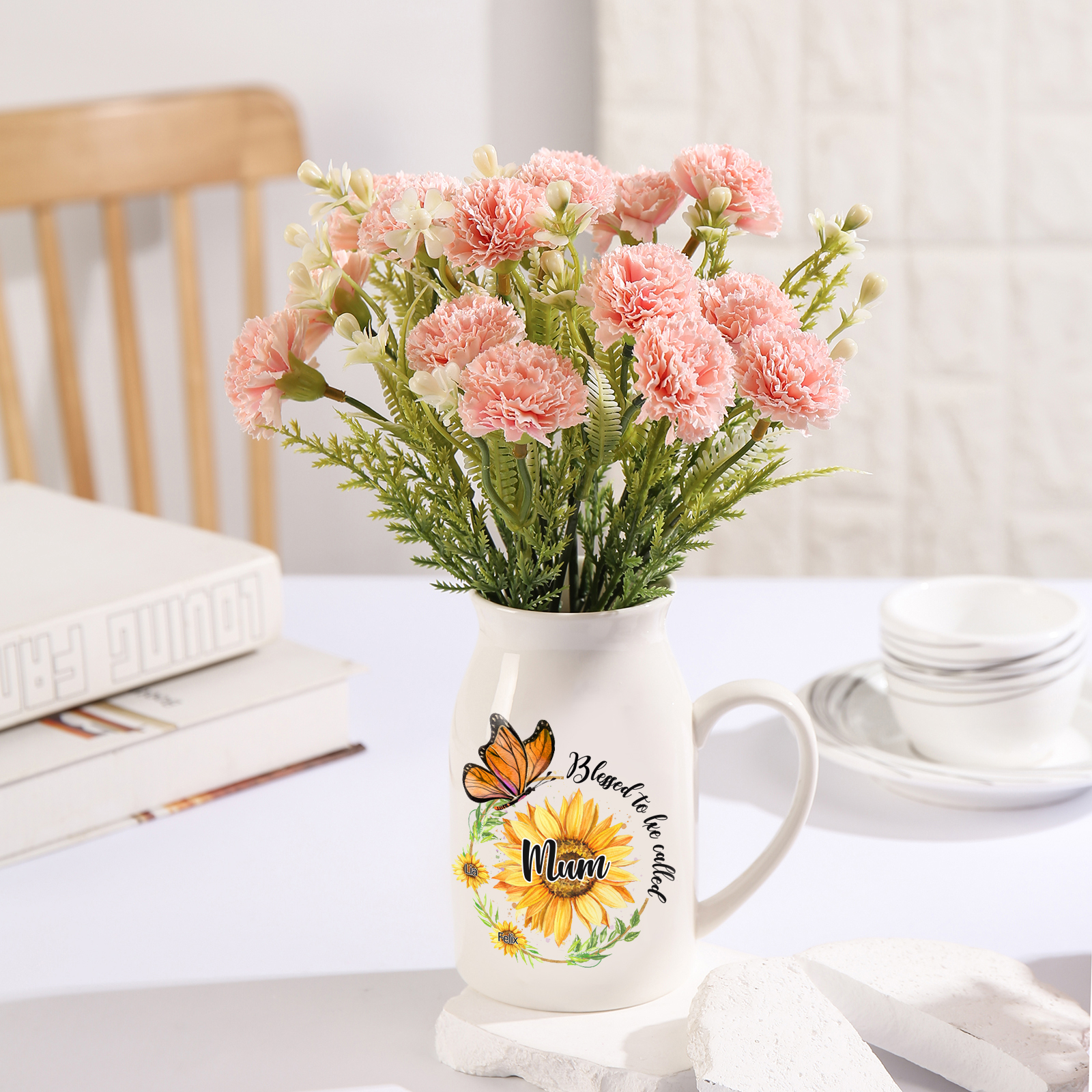 Personalised Ceramic Vase – Custom 2-8 Names & Texts – Sunflower & Butterfly Design – Unique Mother's Day Gifts for Her | Jessemade