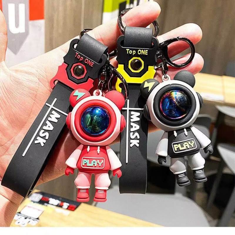 Exquisite Astronaut Keychain For Son/Daughter