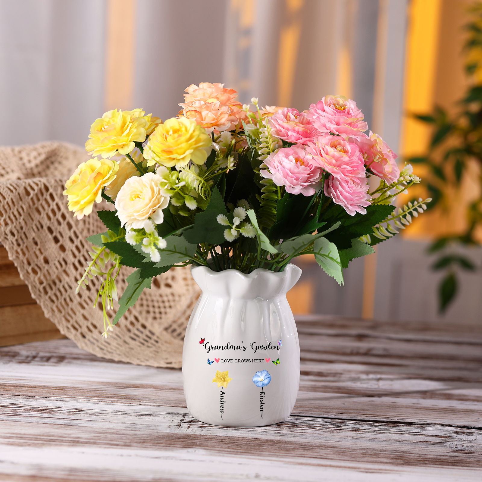[Copy]Personalised Flower-Top Ceramic Vase with 2-6 Names, Birth Flowers & Custom Texts – Unique Mother's Day Gifts for Her | Jessemade