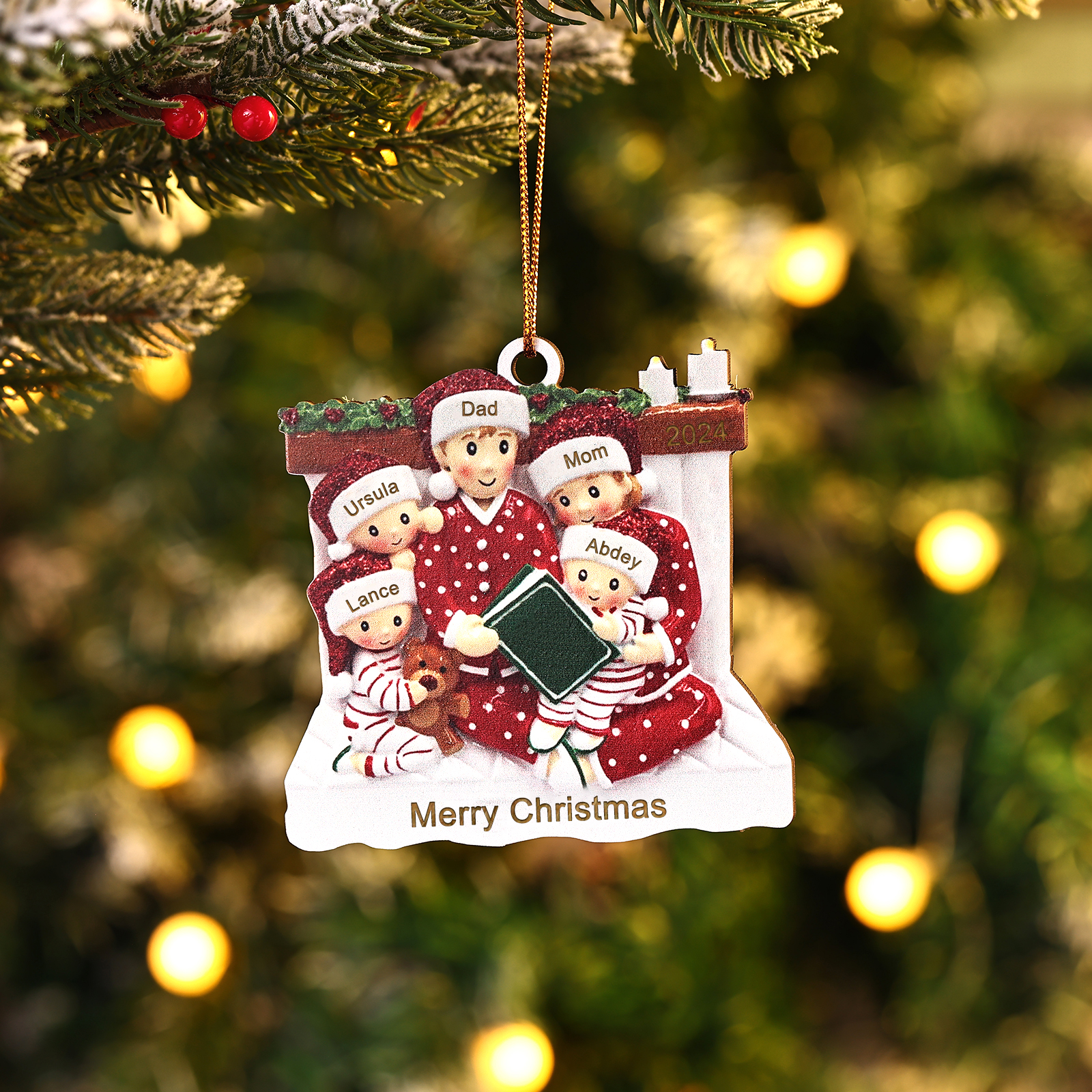 Personalized Wooden Family Reading Christmas Ornament with Custom 3 Names & 1 Text & Date Christmas Gift for Family | Jessemade