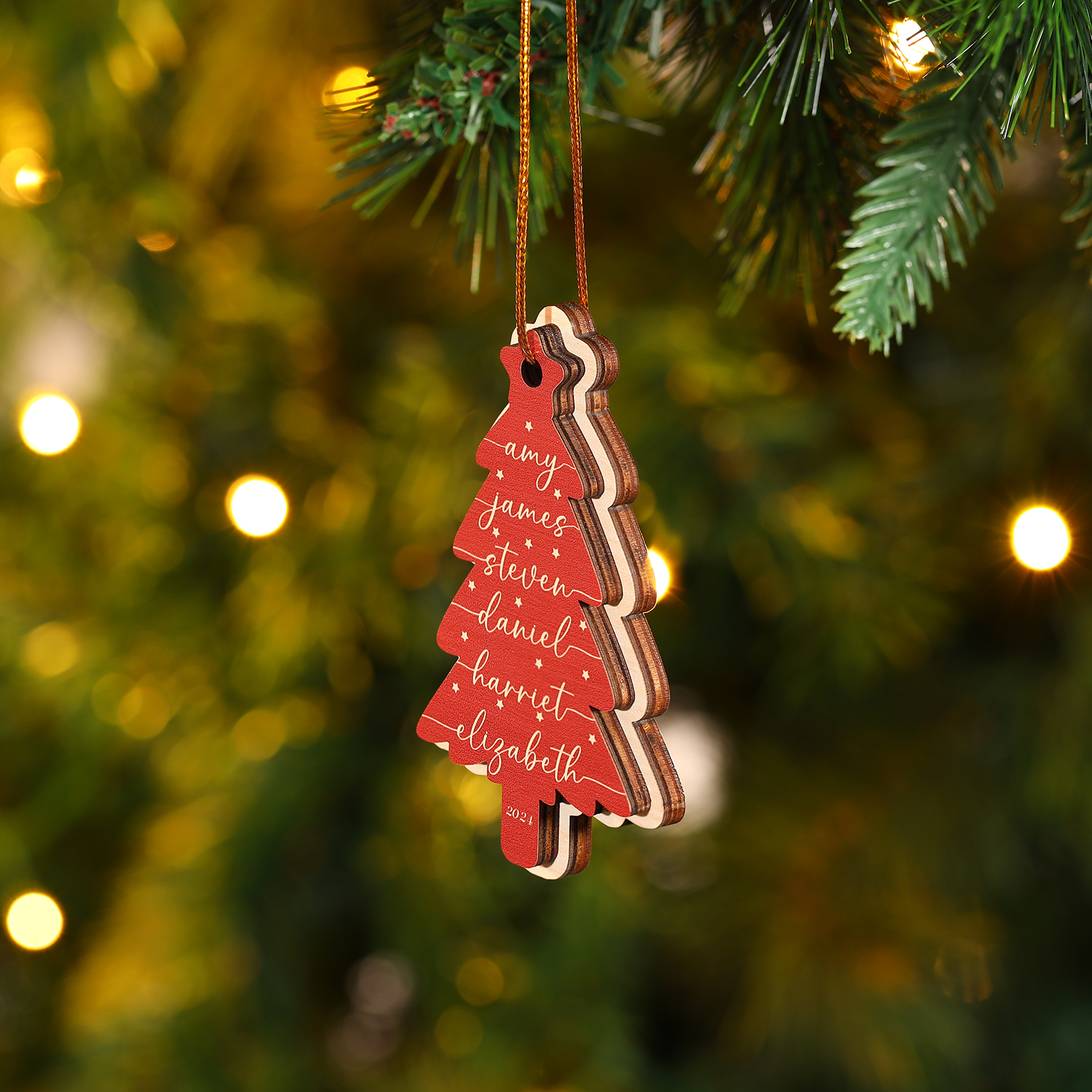 Personalised Family Christmas Ornament -Custom 1-6 Names Red Wooden Tree Gift for Family | Jessemade