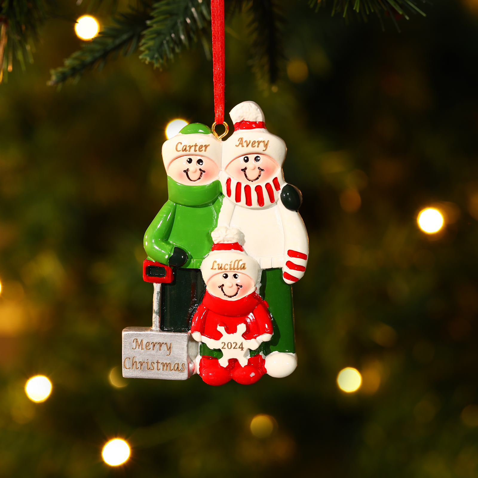 Personalised Family Christmas Ornament – Custom Resin Snow Shoveling Scene with 3 Names & 1 Text Christmas Gift | Jessemade
