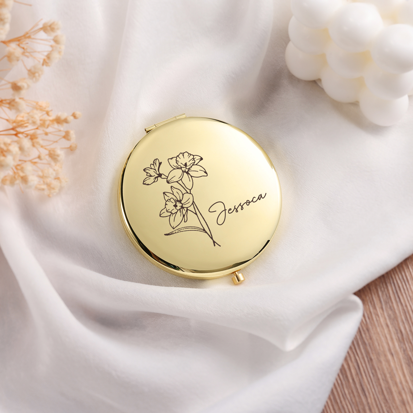 Personalized Name And Birth Flower Makeup Mirror Exquisite Small Gift For Her