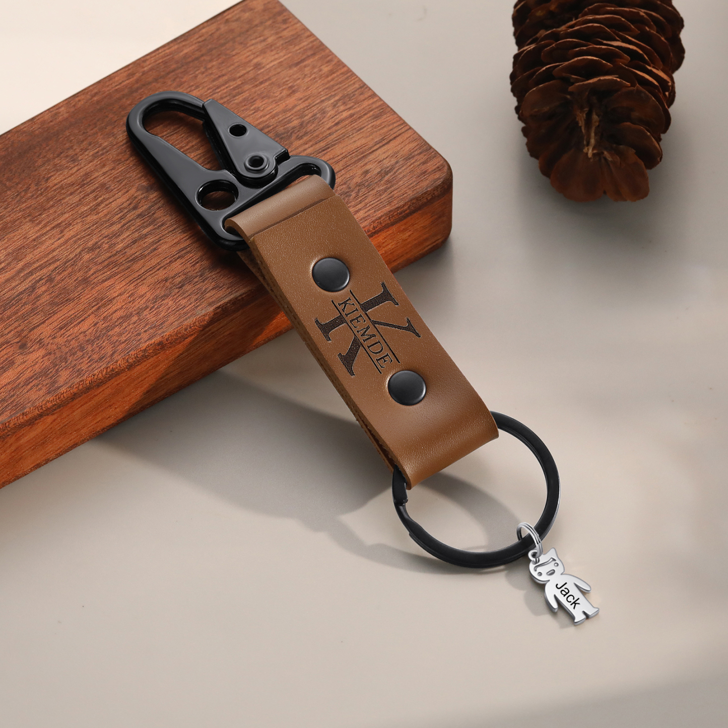 2 Names - Personalised Kids Charms Keychain Customized 2 Names & 1 Letter Leather Keychain Gift for Grandad