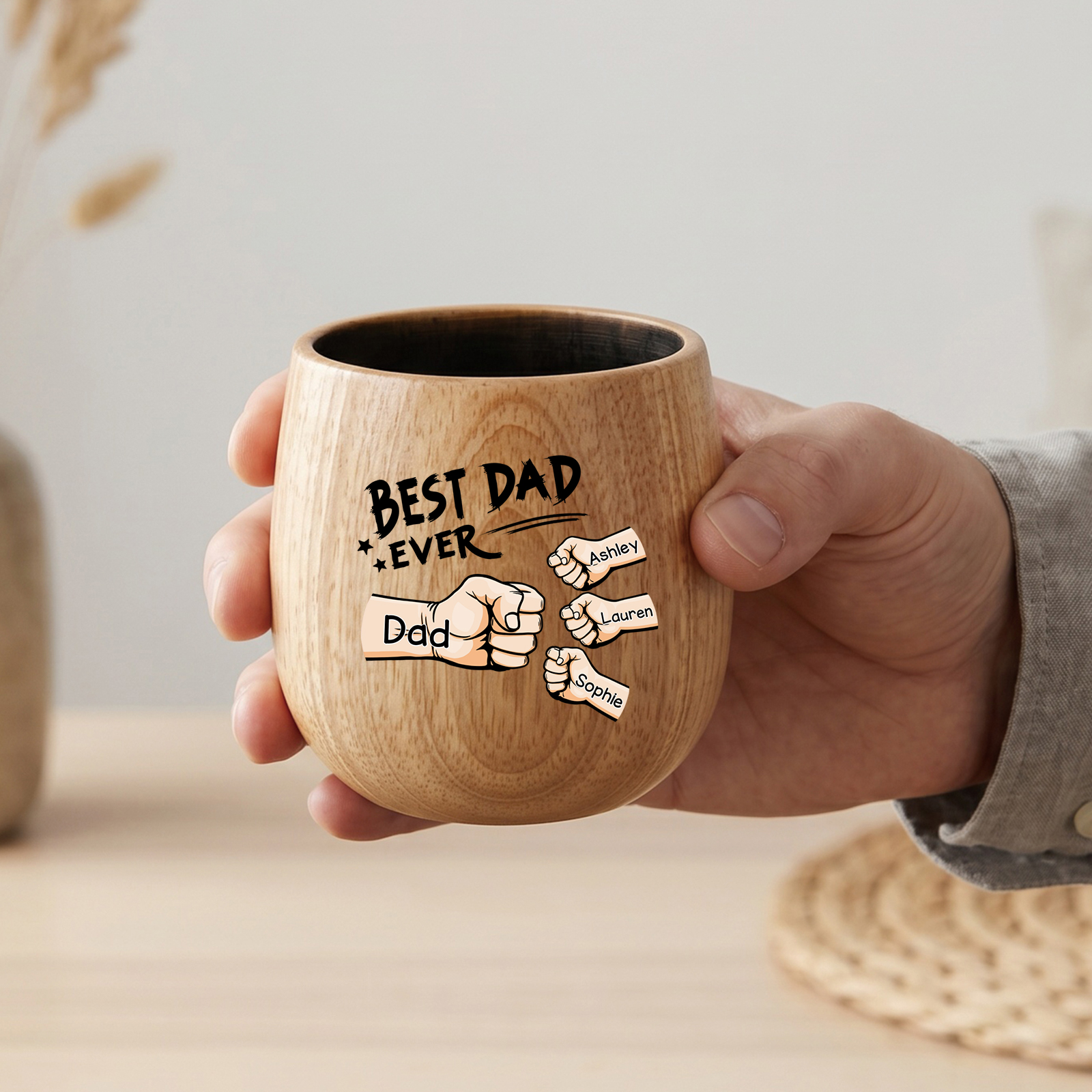 Personalised Wooden Whisky Cup with 2–6 Fist Bumps and Names for Dad