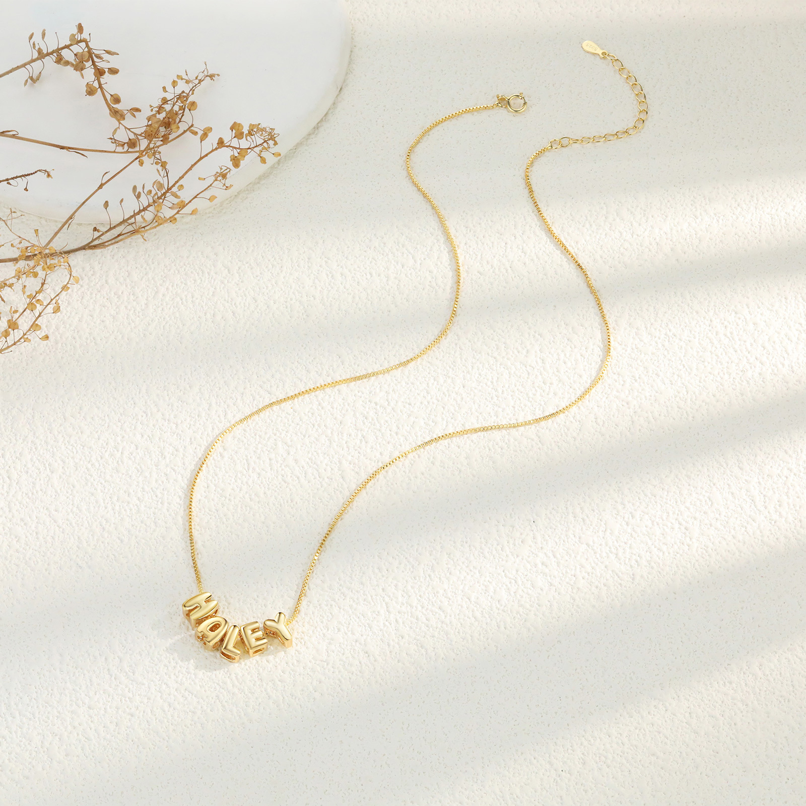 Personalised Gold 5 Letters Necklace – Custom Name Pendant Gift for Family or Friends | Jessemade