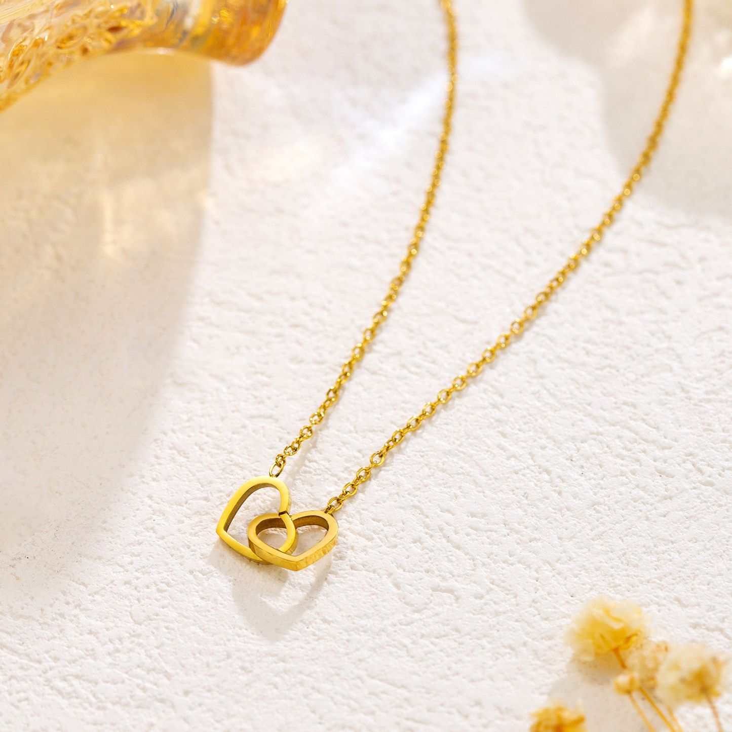 Interlocking Heart Charm Necklace – Meaningful Gift for Family & Loved Ones | Jessemade