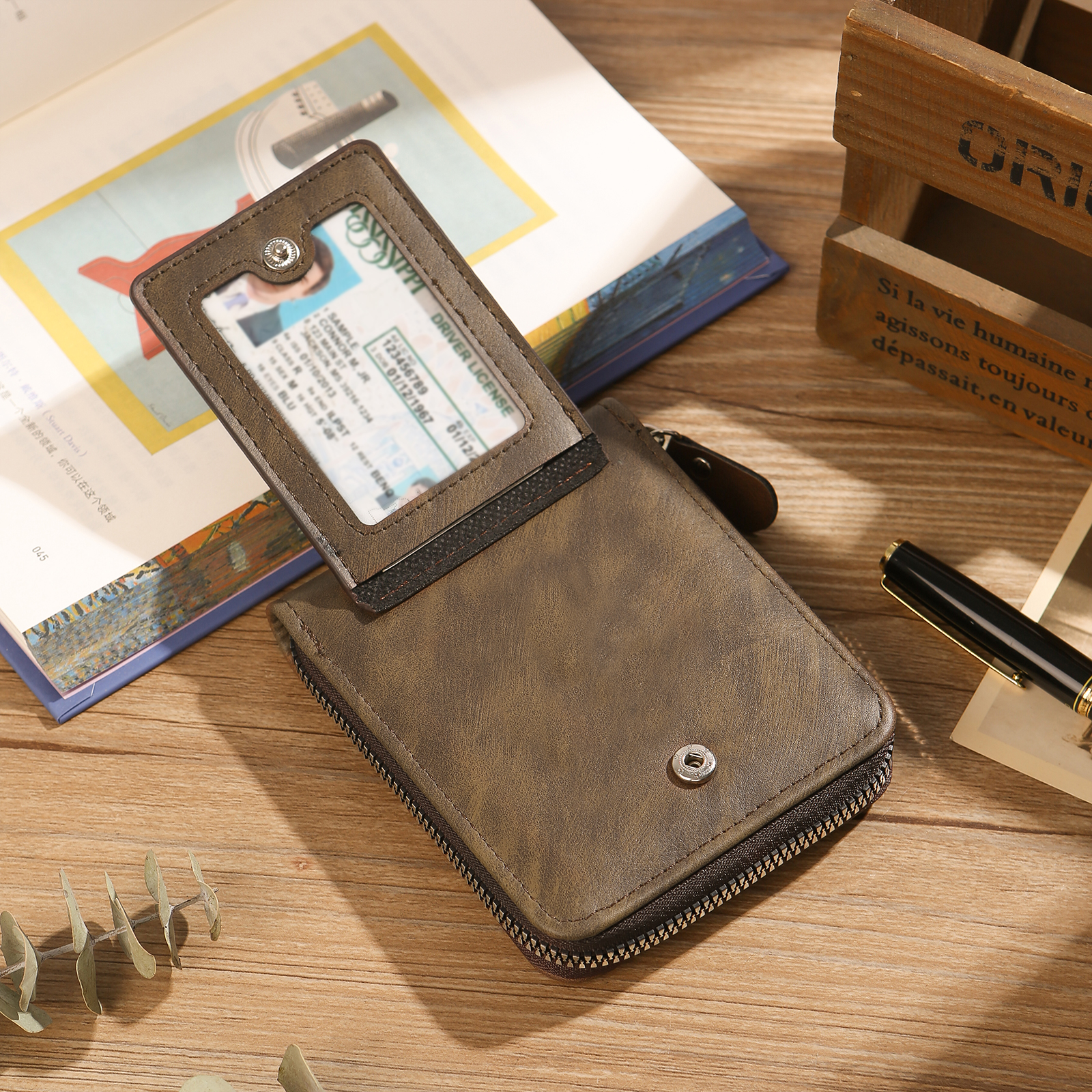 Personalised Leather Men's Wallet with Photo and Name Engraving – Gift for Dad/Husband | Jessemade