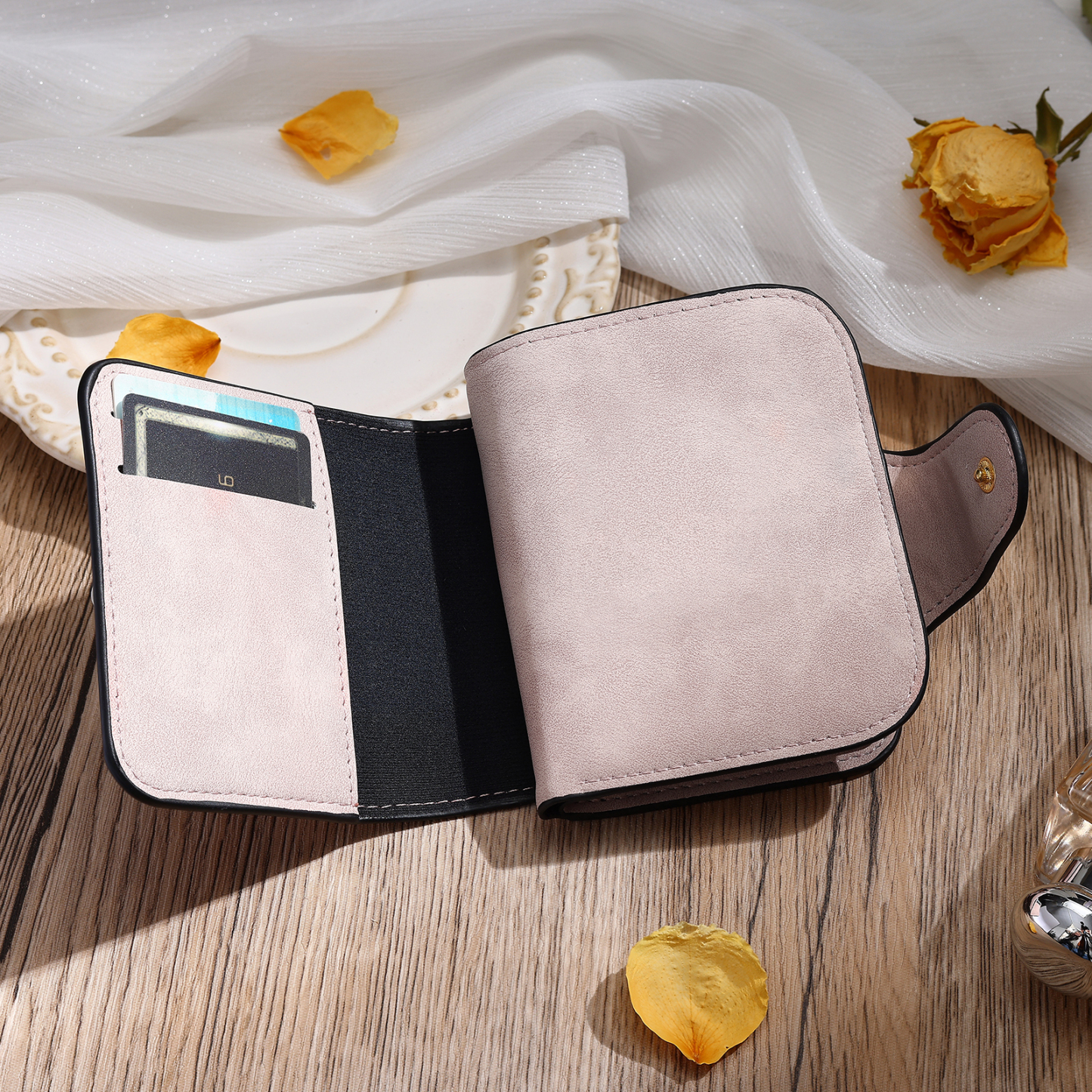 1 Name Personalised Birth Flower Women's Wallet - Custom Purse for Mum | Jessemade